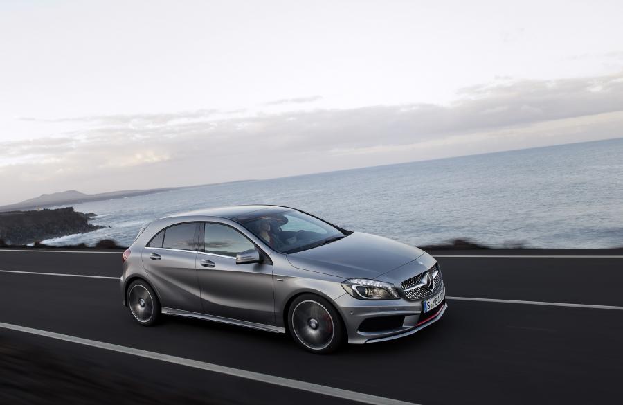  Mercedes-Benz A200 Style Package 2012 года  (фото 7 из 16)